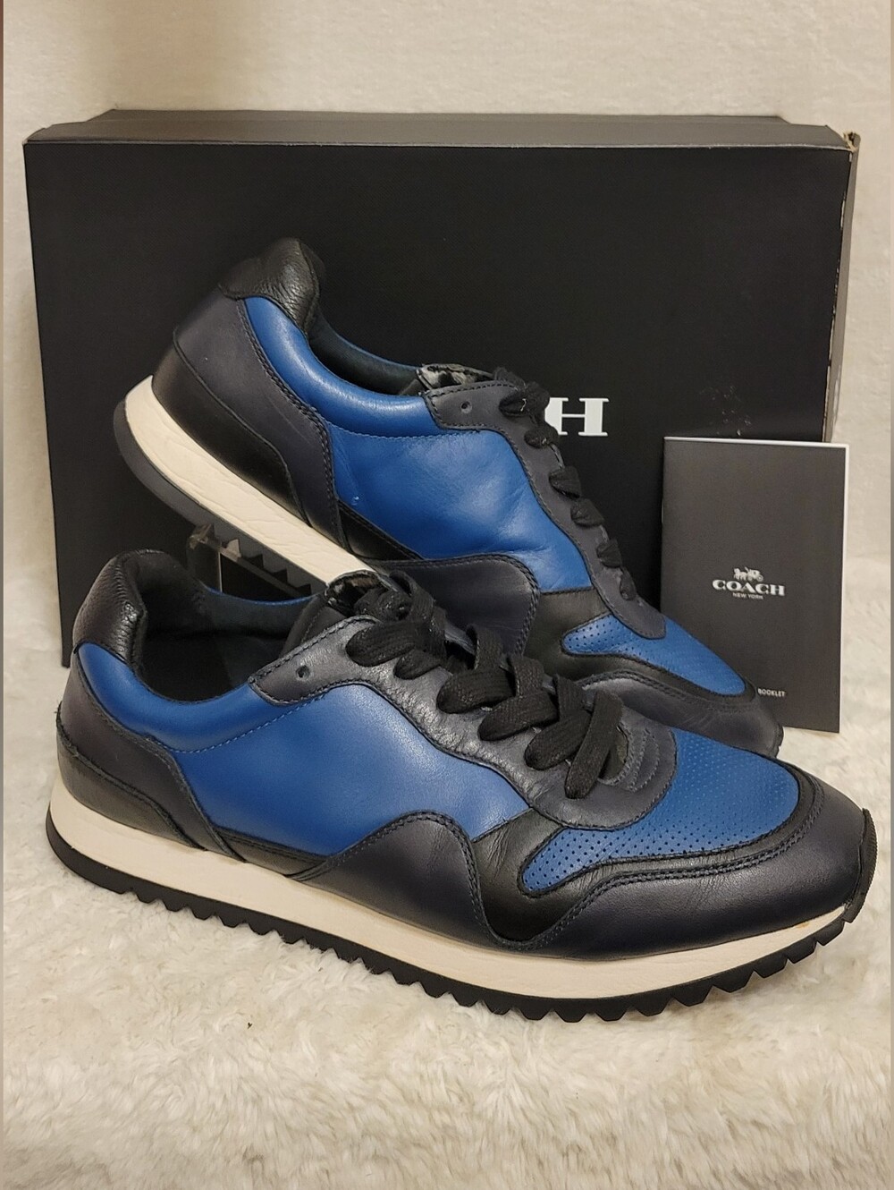 Coach Men's Blue and Black Leather Low-Top Sneakers 12D